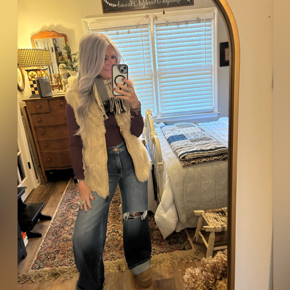 Patrizia Luca Cream Rabbit Fur Vest